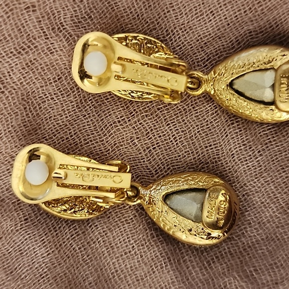 Oscar de la Renta Teardrop Malachite Emerald Green Earrings Gold Plated Clip On - Picture 5 of 6